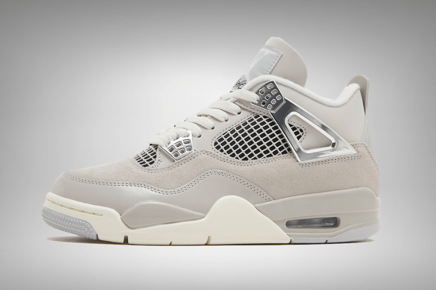 Gedetailleerde blik op de Air Jordan 4 'Frozen Moments'