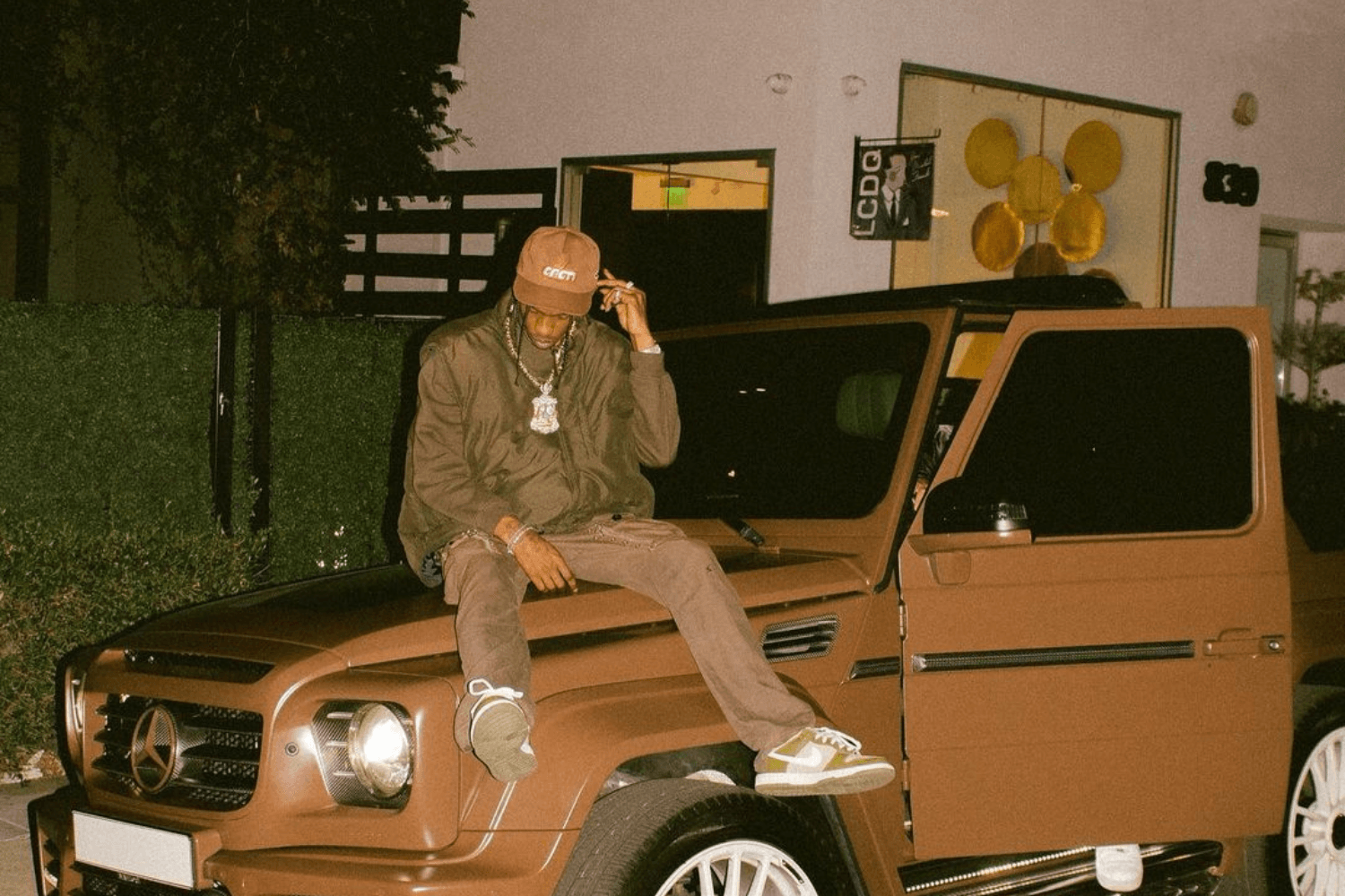 Hoe Travis Scott de wereld veroverde met zijn muziek en Nike sneakers