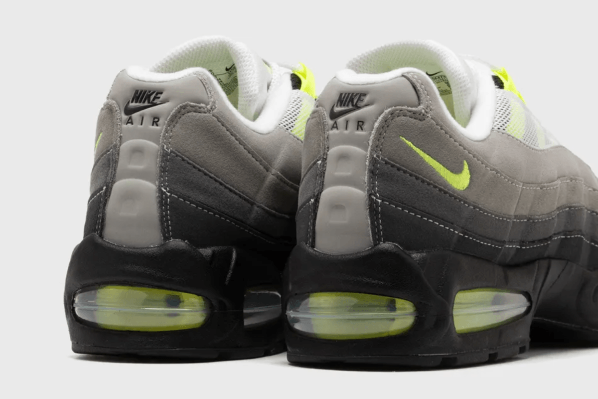 De langverwachte Nike Air Max 95 'Neon' is eindelijk hier