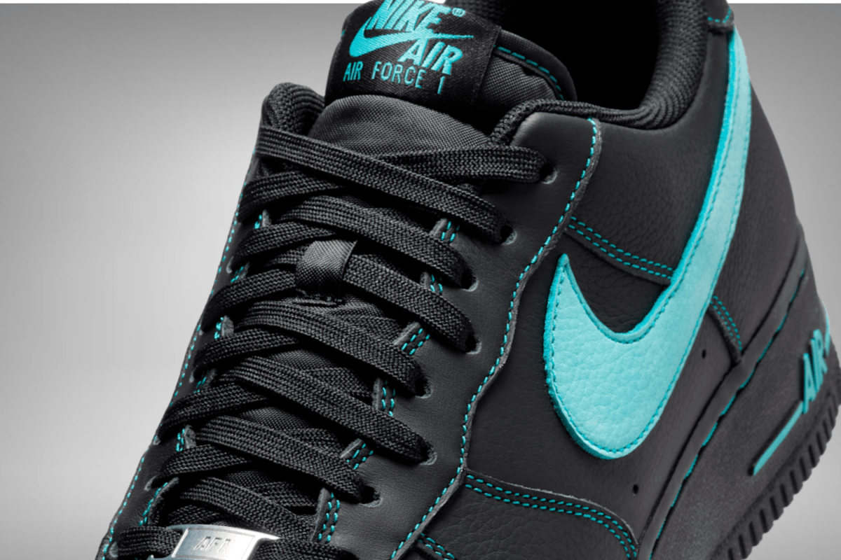 Deze Nike Air Force 1 doet verdacht veel denken aan de Tiffany &amp; Co. collab