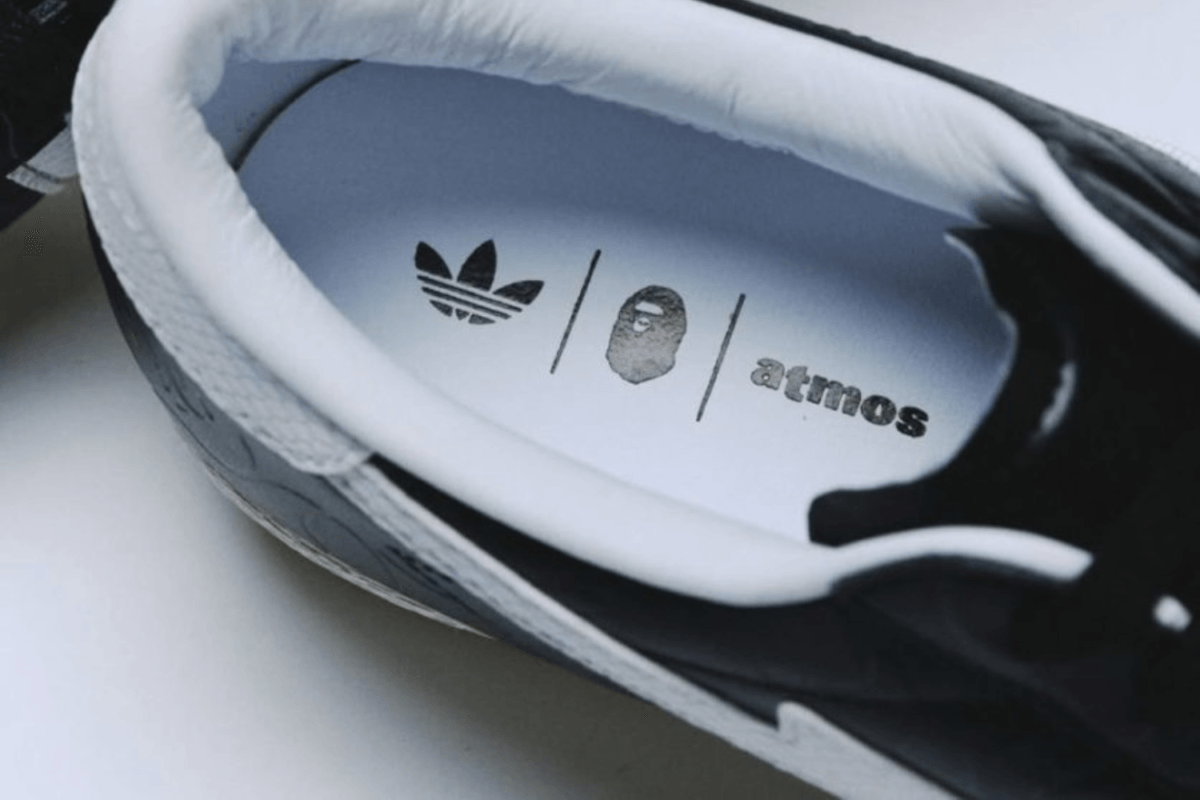 atmos onthult BAPE x adidas Superstar 'Glow In The Dark' tijdens jubileumjaar