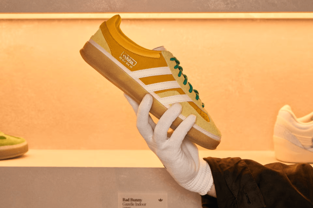 De Bad Bunny x adidas Gazelle Indoor 'Vega Baja' is de volgende release in het rijtje