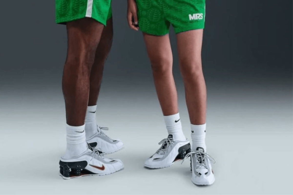 Nike onthult officiële beelden van de Martine Rose x Nike Shox MR4 2025 release
