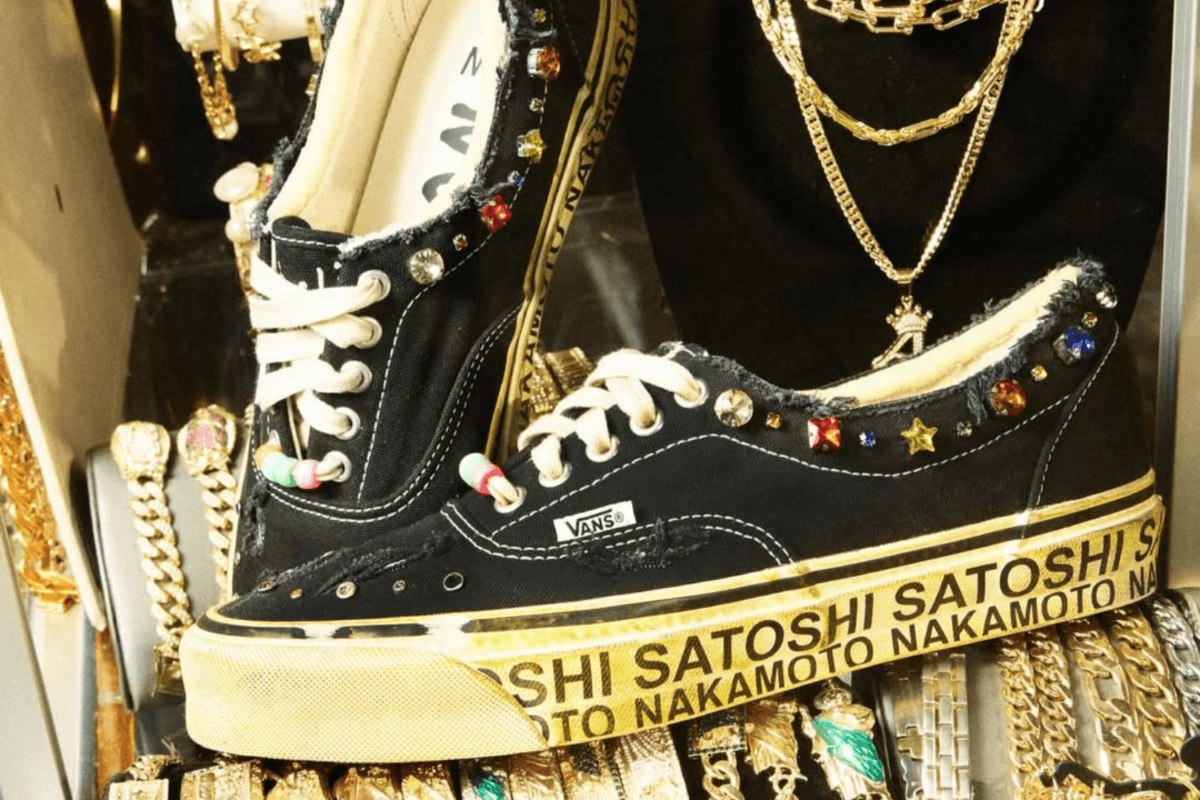 Satoshi Nakamoto’s volgende OTW by Vans collab is om door een ringetje te halen