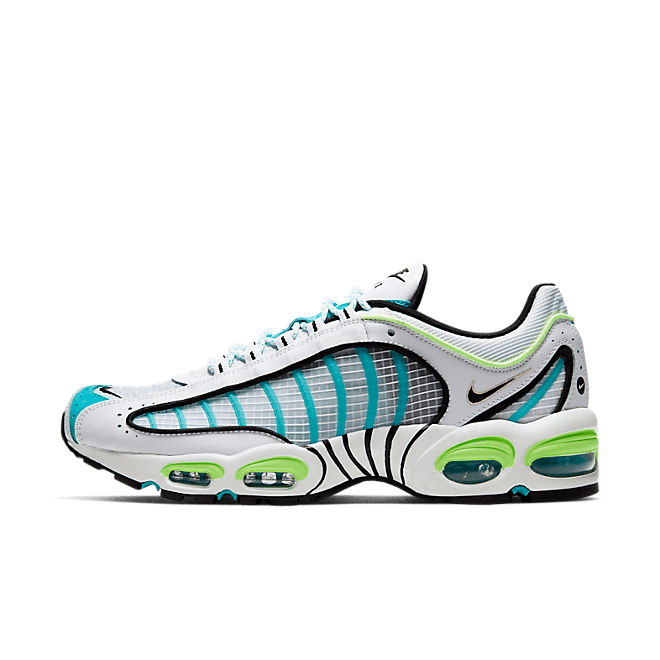 Nike Air Max Tailwind IV  CJ0641-100