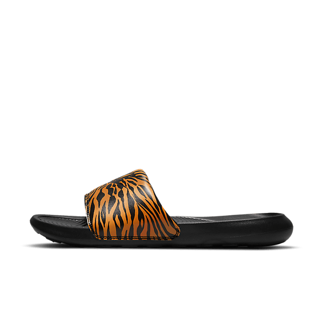 Nike Victori One CN9676-010