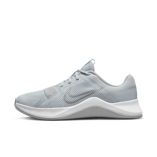 Nike Wmns MC Trainer 2 'Pure Platinum Metallic Silver' DM0824-001
