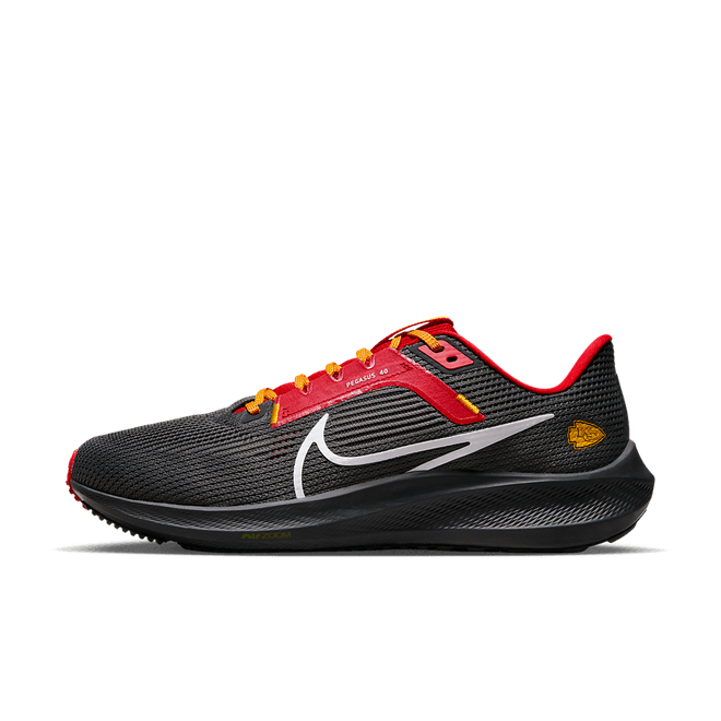 Nike Pegasus 40 (NFL Kansas City Chiefs) Road DZ5985-001