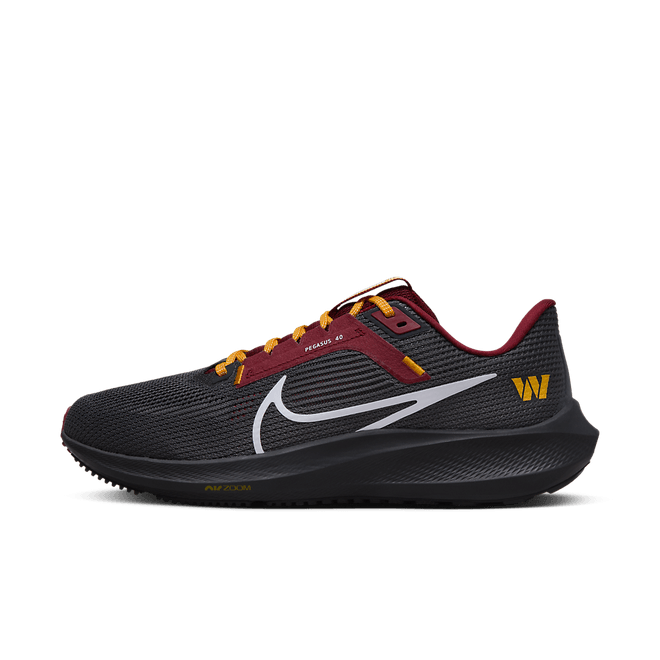 Nike Pegasus 40 (NFL Washington Commanders) Road DZ6009-001
