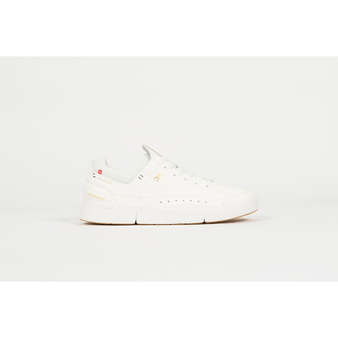 ON The Roger Centre Court 2 3MD11270228