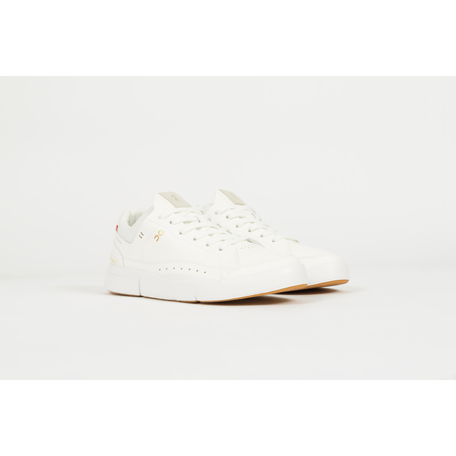 ON The Roger Centre Court 2 W 3WD11280228