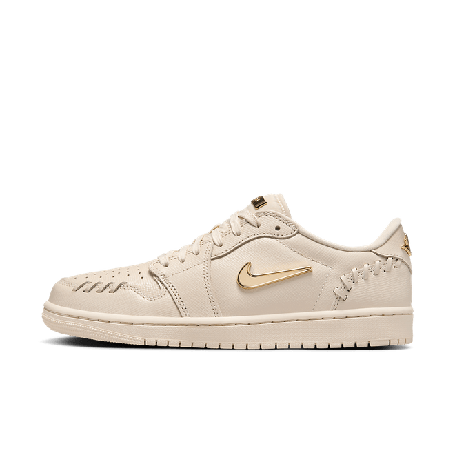 Air Jordan 1 Low WMNS 'Legend Light Brown'  - Method of Make FN5032-200