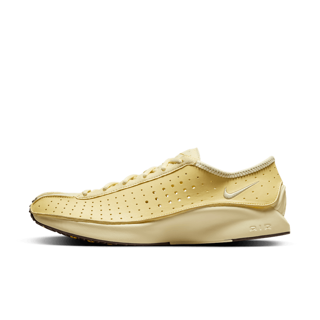 Nike  Air Superfly Soft Yellow/Alabaster  HJ8082-700