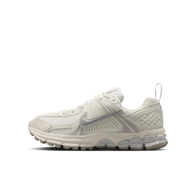 Nike Vomero 5 sail/metallic silver/vast grey  HF6998-108