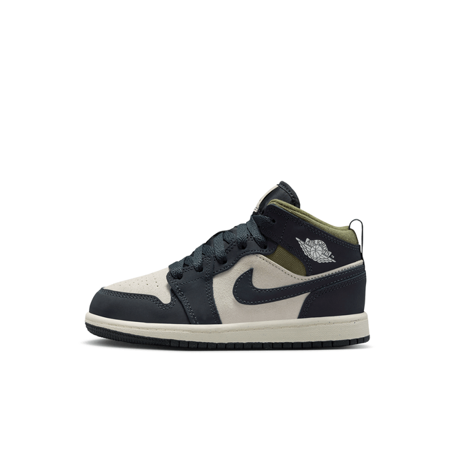 Jordan 1 Mid SE Little Kids' HV4444-102