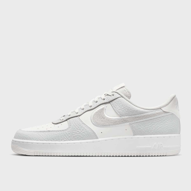 Nike Air Force 1`07 LV8  IB6842-100
