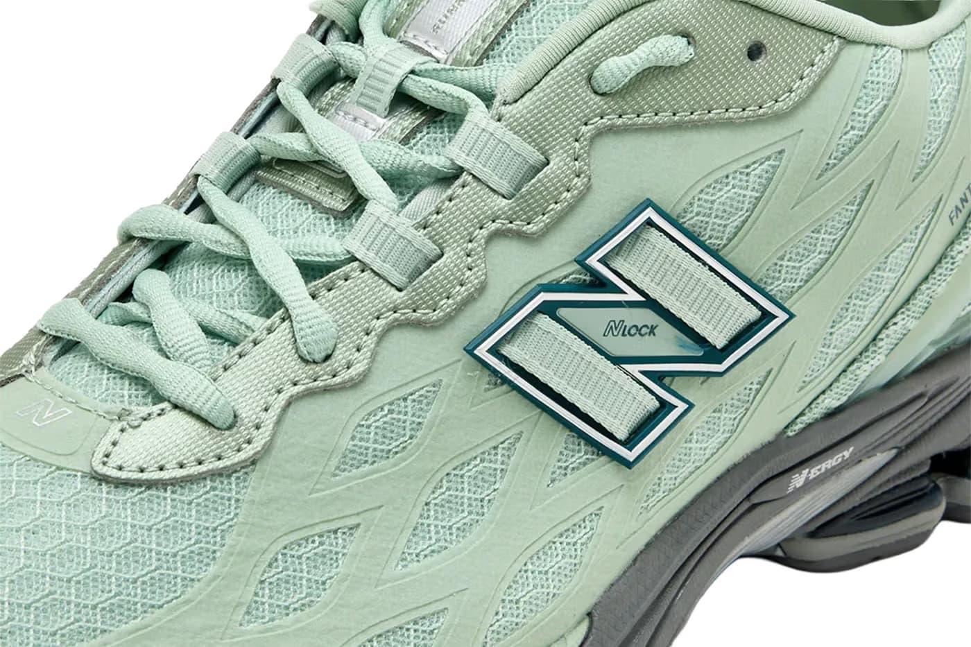 New Balance 1906W Mosaic Green