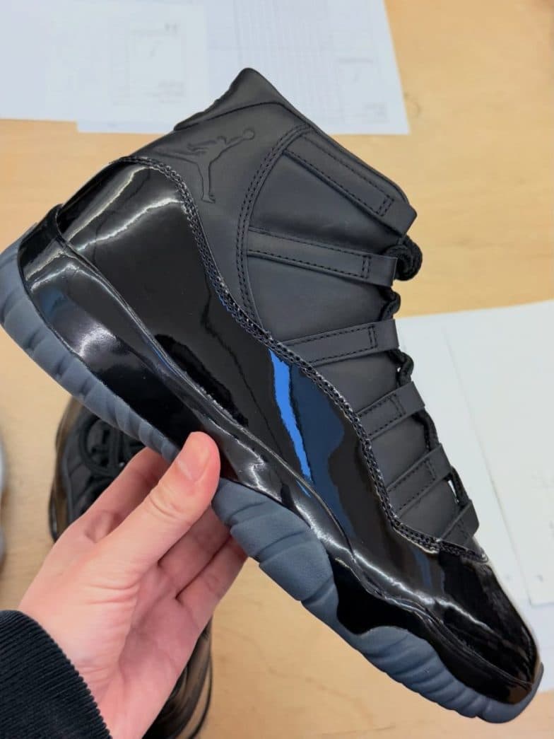 Comme des Garcons x Air Jordan 11