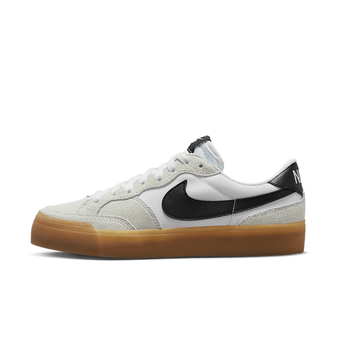 Nike SB Pogo White Black Skate