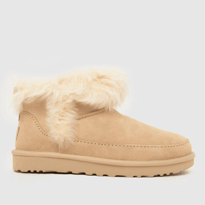 UGG® Classic Ultra Mini Chalet Boot