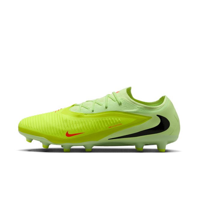 Nike Phantom 6 Low Pro voetbal