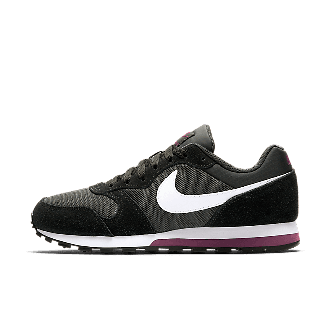Nike Wmns MD Runner 2