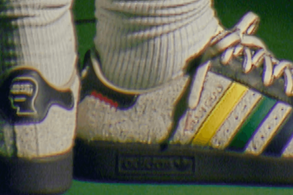 De eerste twee colorways uit het Brain Dead x adidas Forest Hills droppen snel