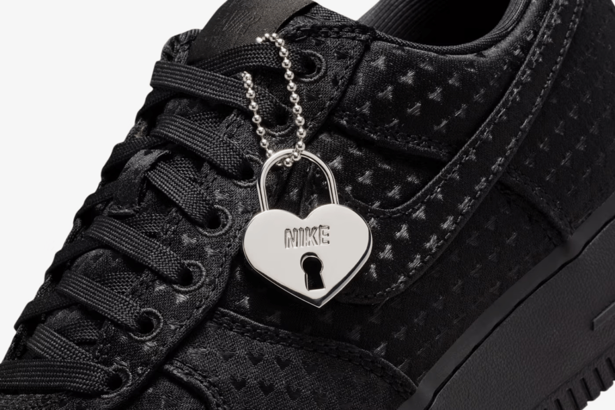 Nike's volgende Valentijnsdag release is een Air Force 1 'Triple Black'